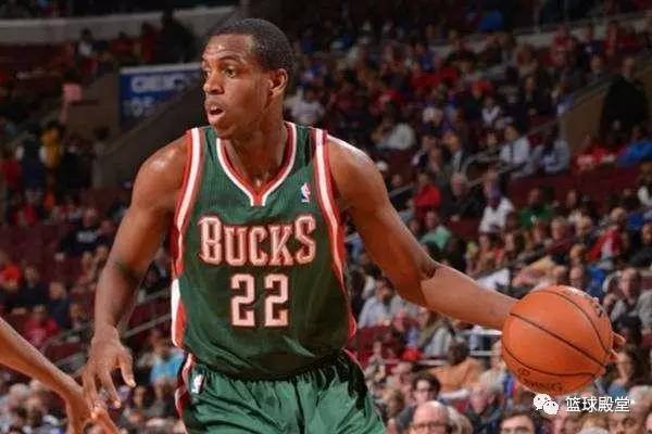 前巡回赛上 前巡回赛上